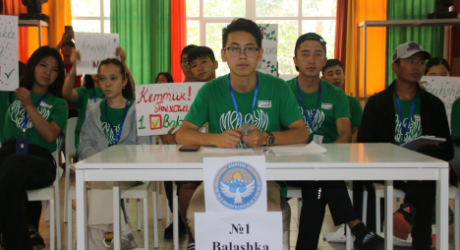 Youth in session at IFES Democracy Camp in Kyrgyzstan