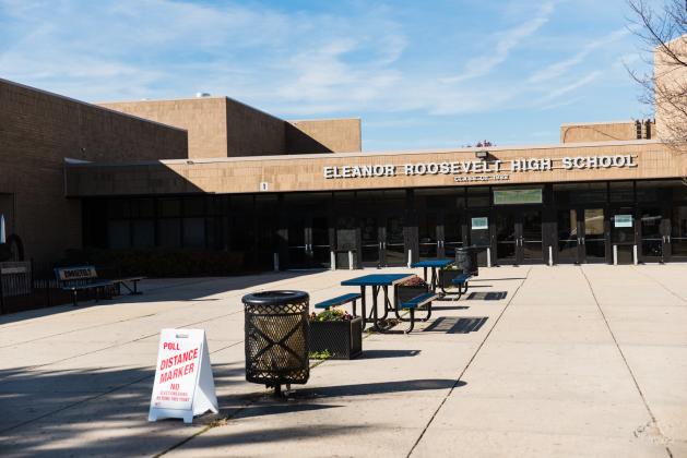 High School polling station U.S.