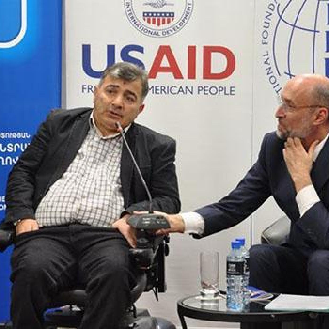 On International Day of Persons with Disabilities in 2019, IFES organized a discussion with prominent disability rights activists in Armenia.