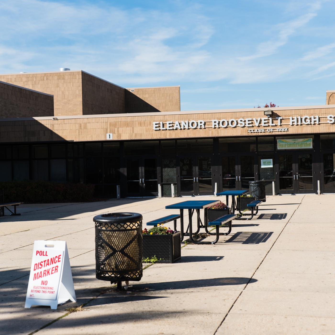 High School polling station U.S.